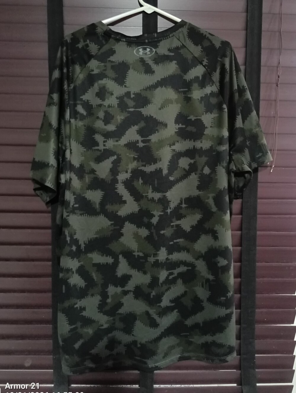 Under Armour Men’s Short-Sleeve Camo Performance Tee - Olive & Black